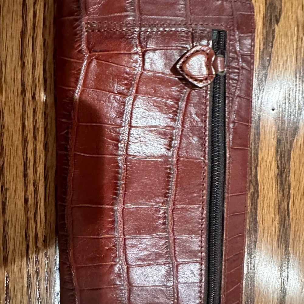 Brighton Wallet - Picture 2 of 4